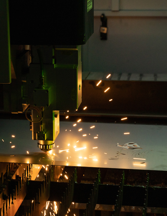 543×700-machine-laser